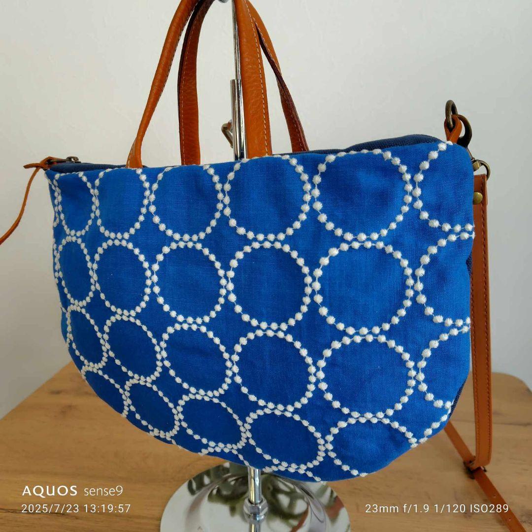 ミナペルホネン/2025tambourineタンバリンブルー/ラウンドMサイズ