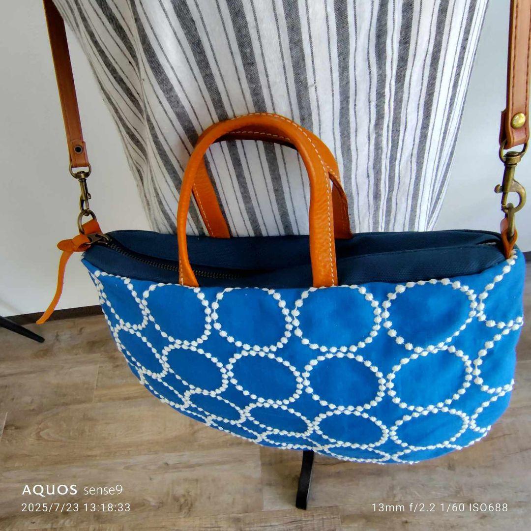 ミナペルホネン/2025tambourineタンバリンブルー/ラウンドMサイズ