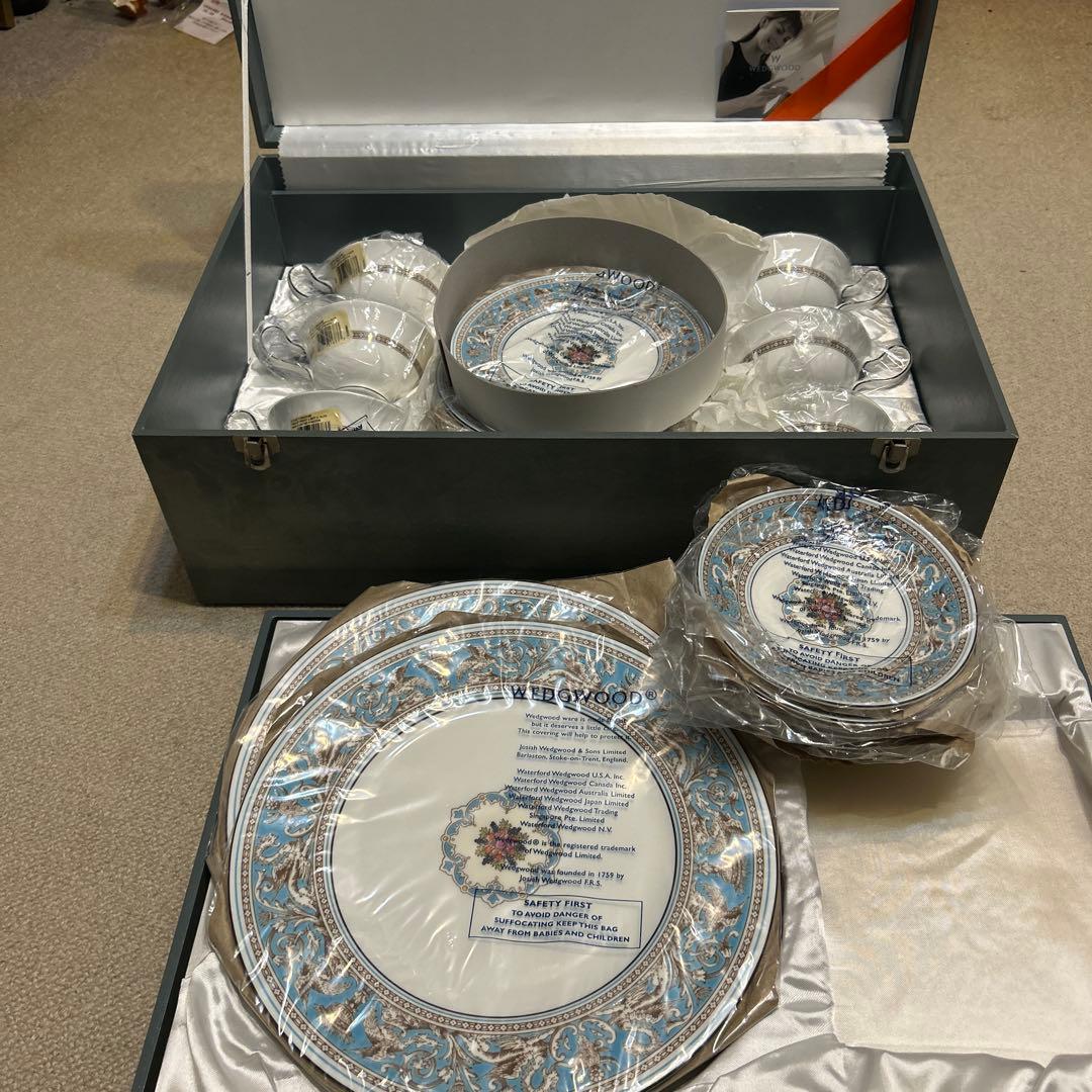 ウェッジウッド　フロレンティーン　ターコイズ　箱入セット（スプーンなし）
