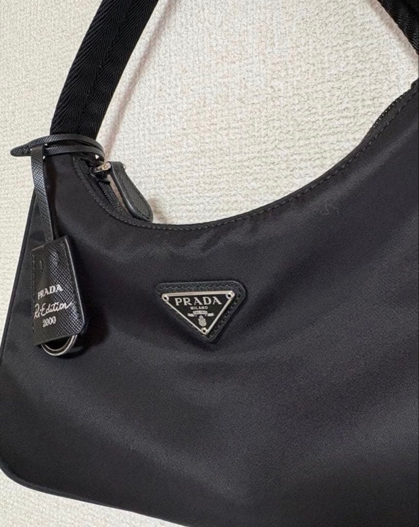 美品プラダ PRADA Re-Edition 2000 ミニバッグ ハンドバッグ