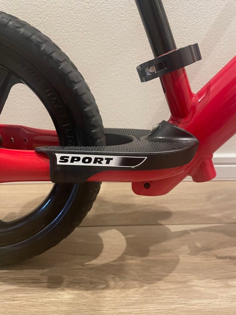 美品！STRIDER バランスバイク 赤 12インチ