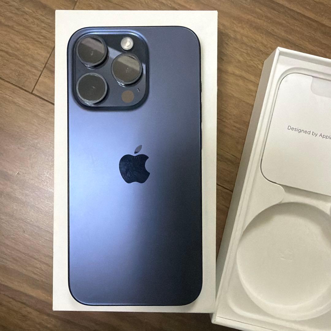 Apple iPhone 15 Pro ブルーチタニウム　電池90% 256GB
