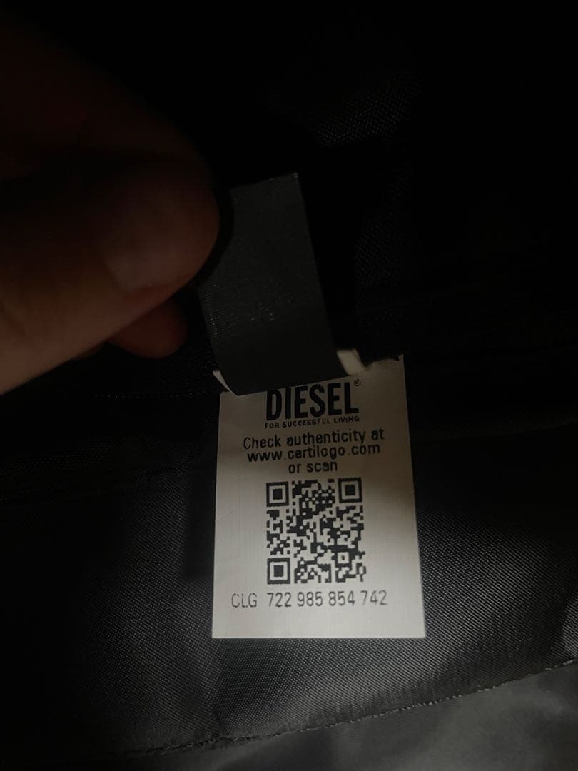 DIESEL ショルダーバッグ ブラック X08951