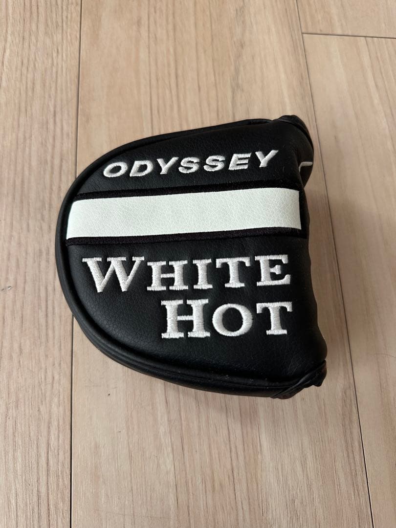 ODYSSEY ホワイトホット　VERSA SEVEN（右利き用）　パター