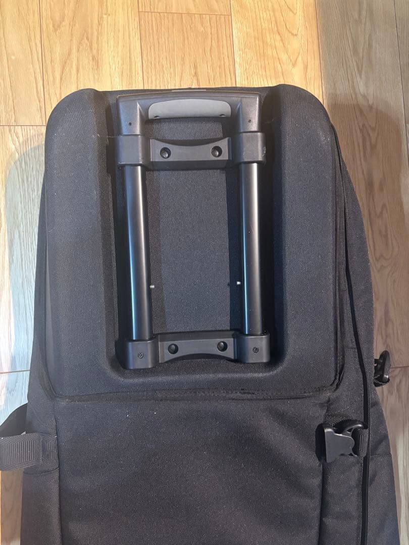 Burton ウィール付きスノーボードバッグ ブラック