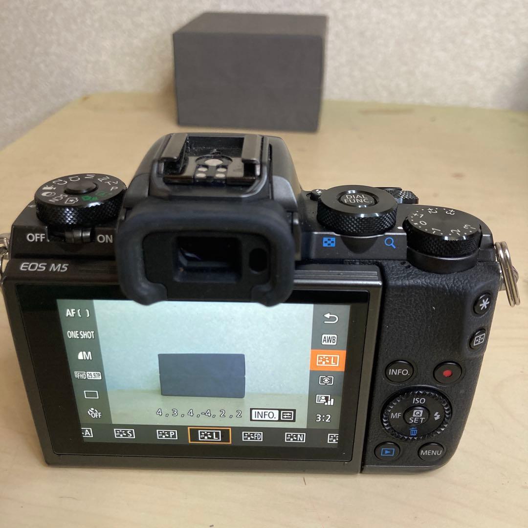 【美品】Canon EOS M5本体、15-45mm ・18-55mmレンズ付き