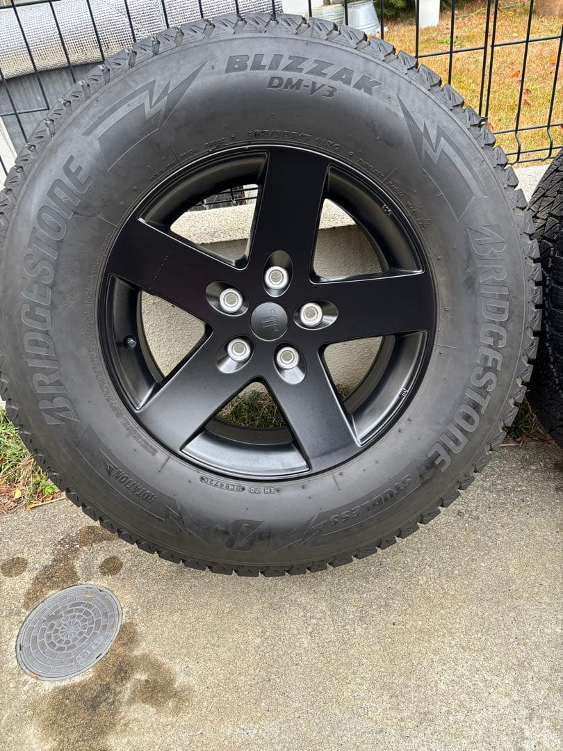 JL/JKラングラー 純正ホイール+スタッドレスタイヤ　4本セット