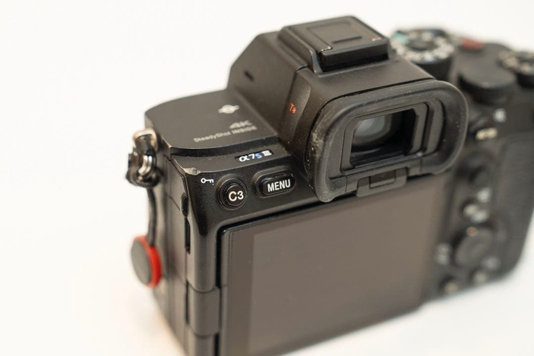 SONY α7SIII ミラーレス一眼【おまけ付】