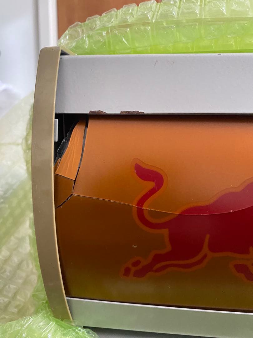 Red Bull 冷蔵庫 B級品（全面上部レッドブルマーク分破損あり）