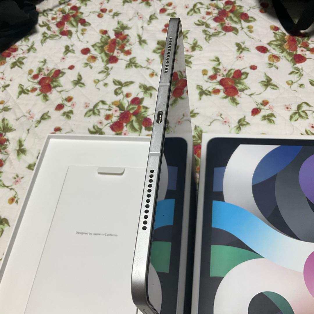 美品　iPad Air 4世代　セルラー　256G ケース