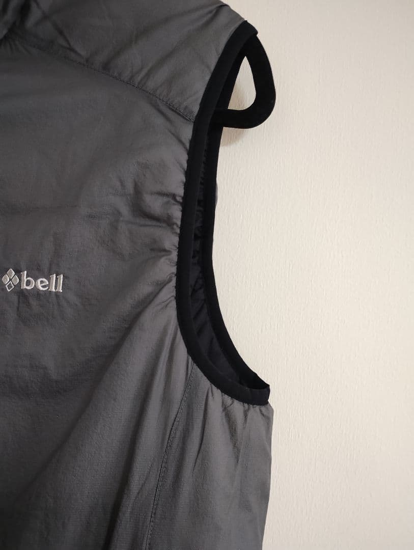 mont-bell サーマラップベスト　リバーシブル　黒・グレー メンズM