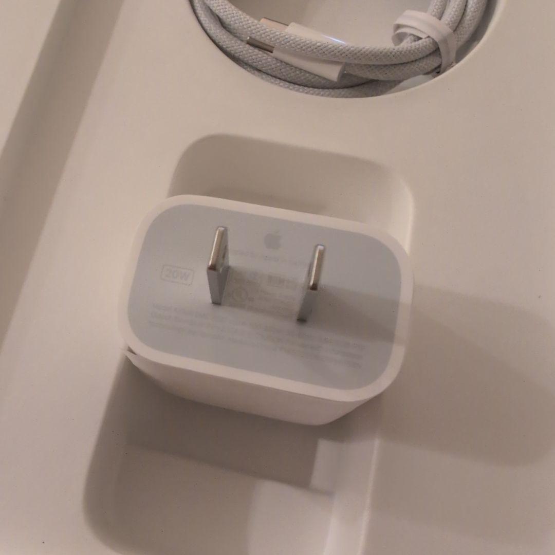 Apple iPad A16 第11世代 128gb 本体 ブルー 箱付き