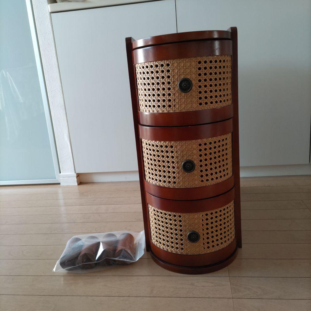 ６０％オフ【未使用に近い】 サイドテーブル ラタン調 引出し付テーブル 木製