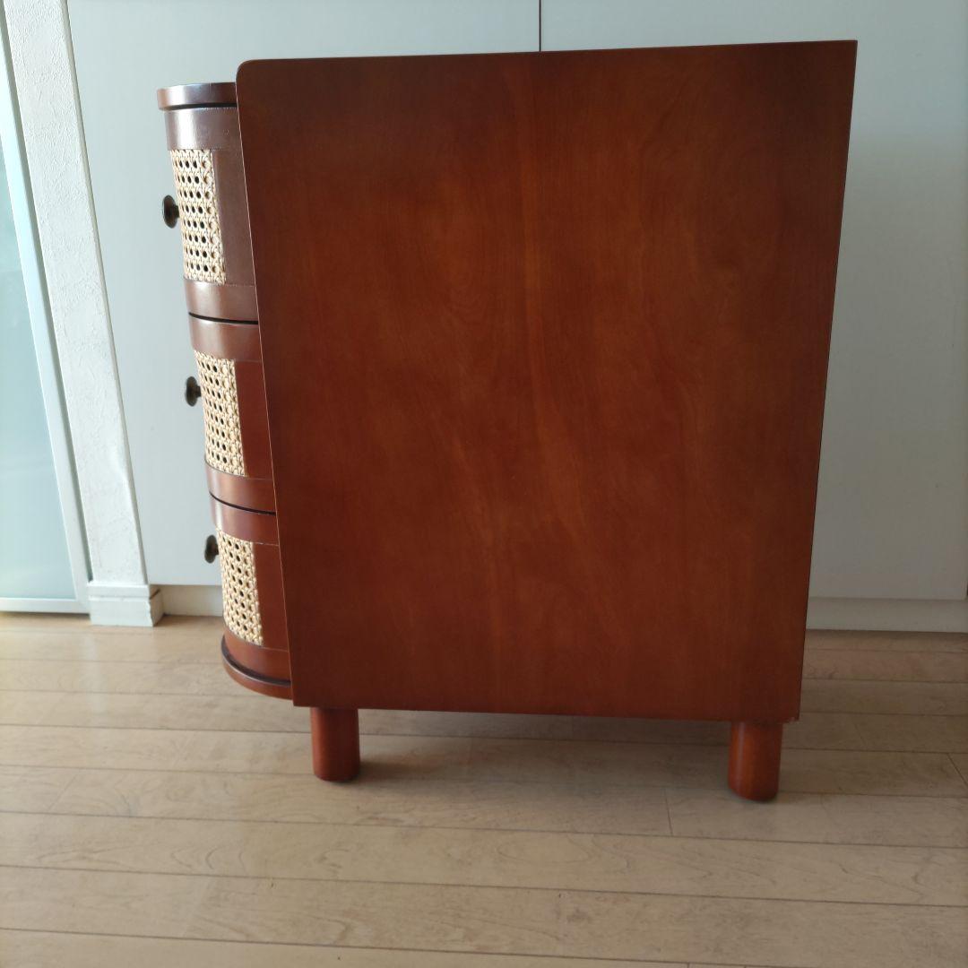 ６０％オフ【未使用に近い】 サイドテーブル ラタン調 引出し付テーブル 木製