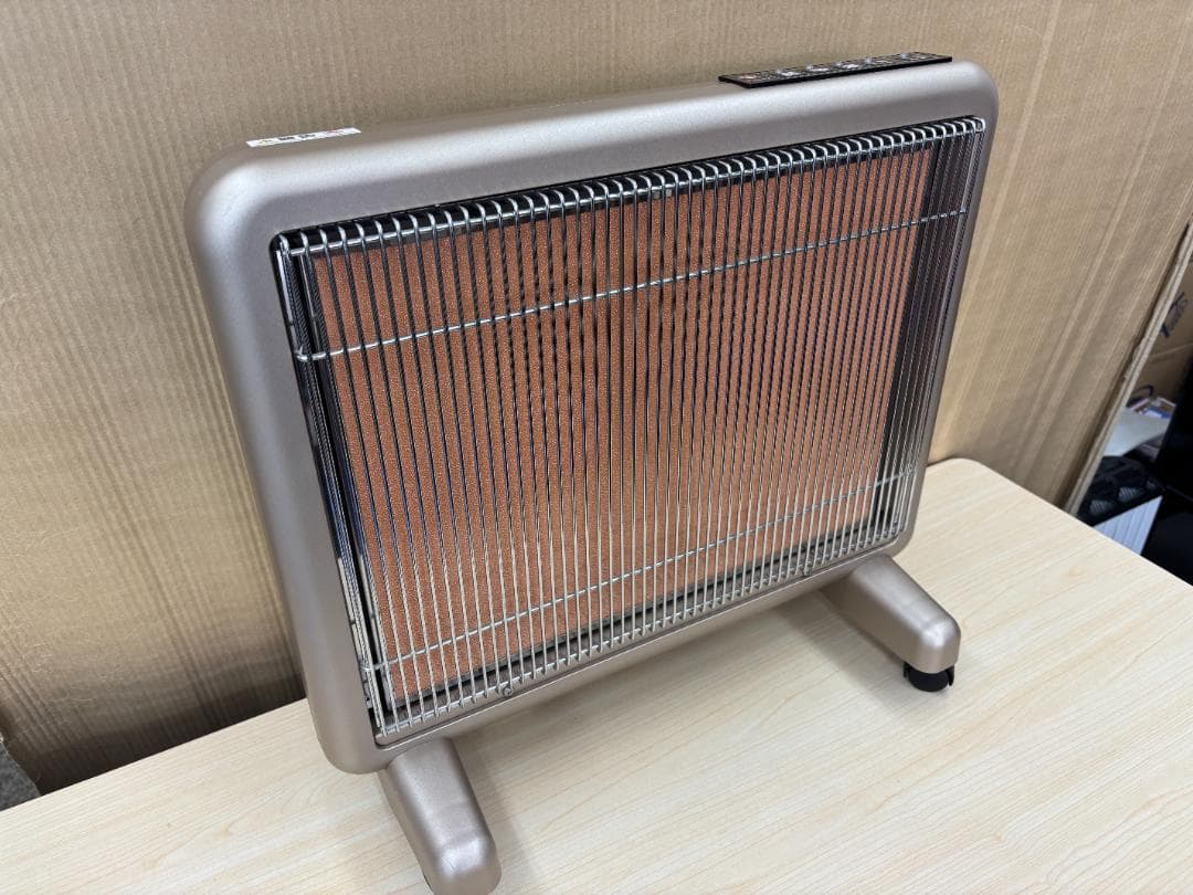 ☆美品☆サンルミエ エクセラ7 N700L-GR 遠赤外線暖房器