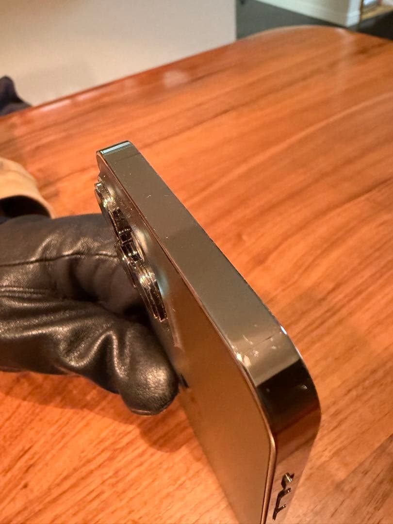 美品　Apple iPhone13 Pro グラファイト フィルム箱、ケーブル付