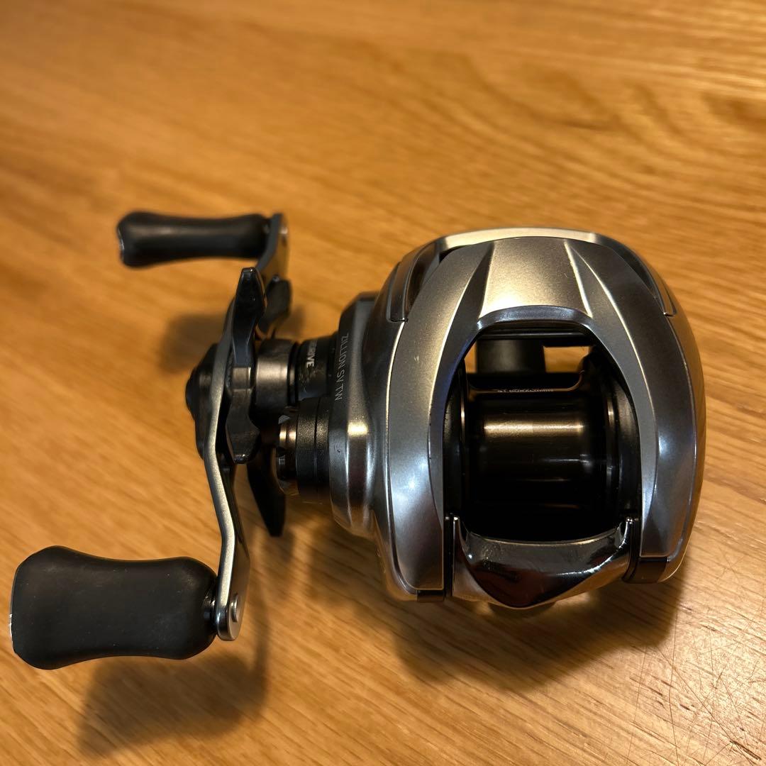 サ*ウ様 ダイワ ジリオンSV TW 1000HL おまけつき