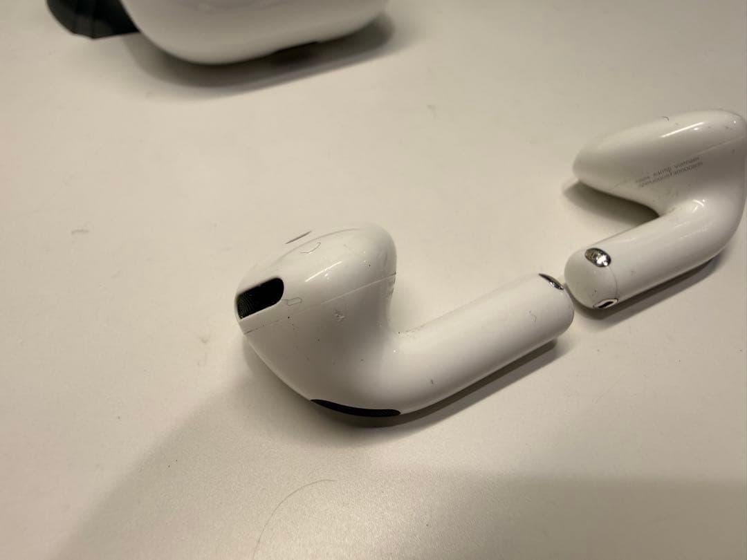 Apple AirPods4ノイズキャンセリング付
