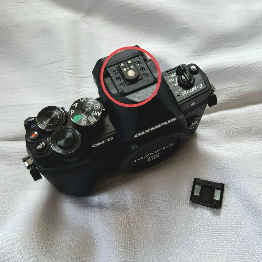 【最終値下げ】オリンパスOM-D E-M10 MarkIIIキット＆バッテリー他