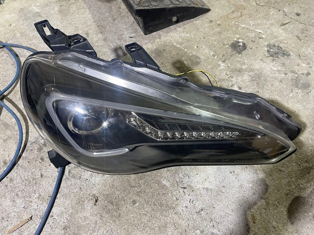 メーカー不明 86 BRZ zn6 zc6 ヘッドライト