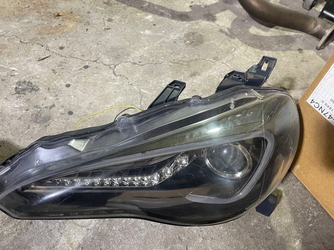 メーカー不明 86 BRZ zn6 zc6 ヘッドライト