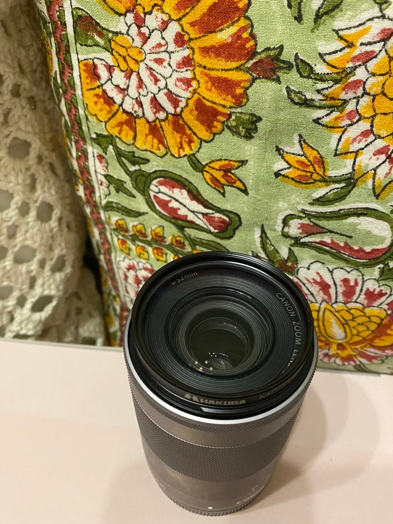 【美品】Canon EOS Kiss M 一眼レフカメラ