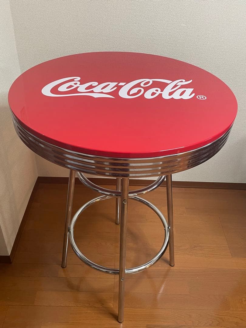 コカコーラ　ハイテーブル