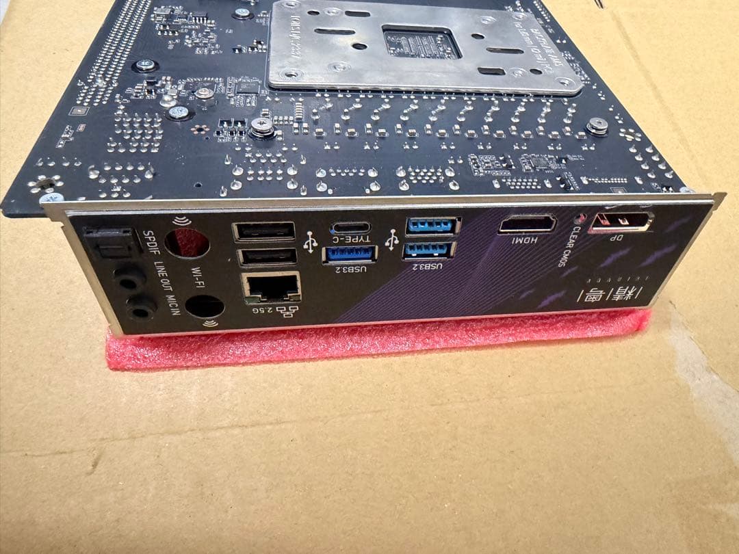 マザーボード JGINYUE B650i Night Devil AM5 mini-ITX