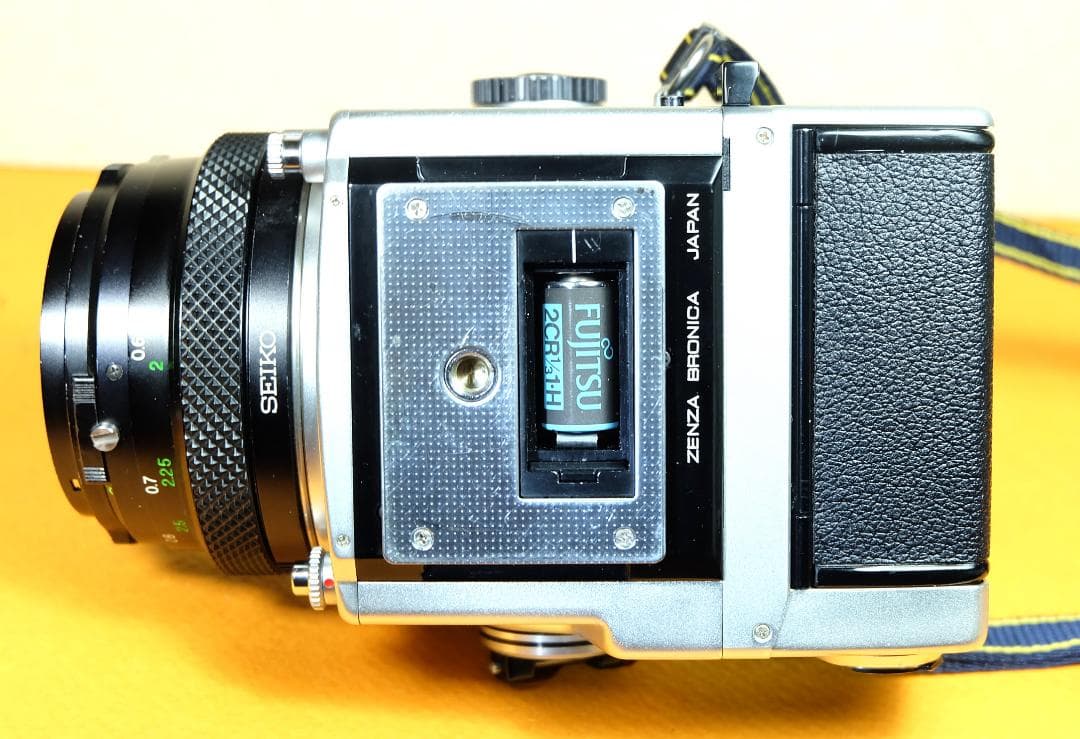 美品Zenza Bronica ETRS+ 75mm　中判カメラ 120フィルム
