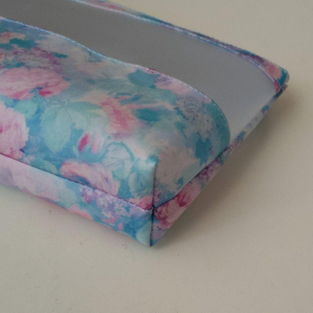 ふわふわ〈 リバティ 〉ラミネート・Ａ4横型紙袋型トートバッグ他