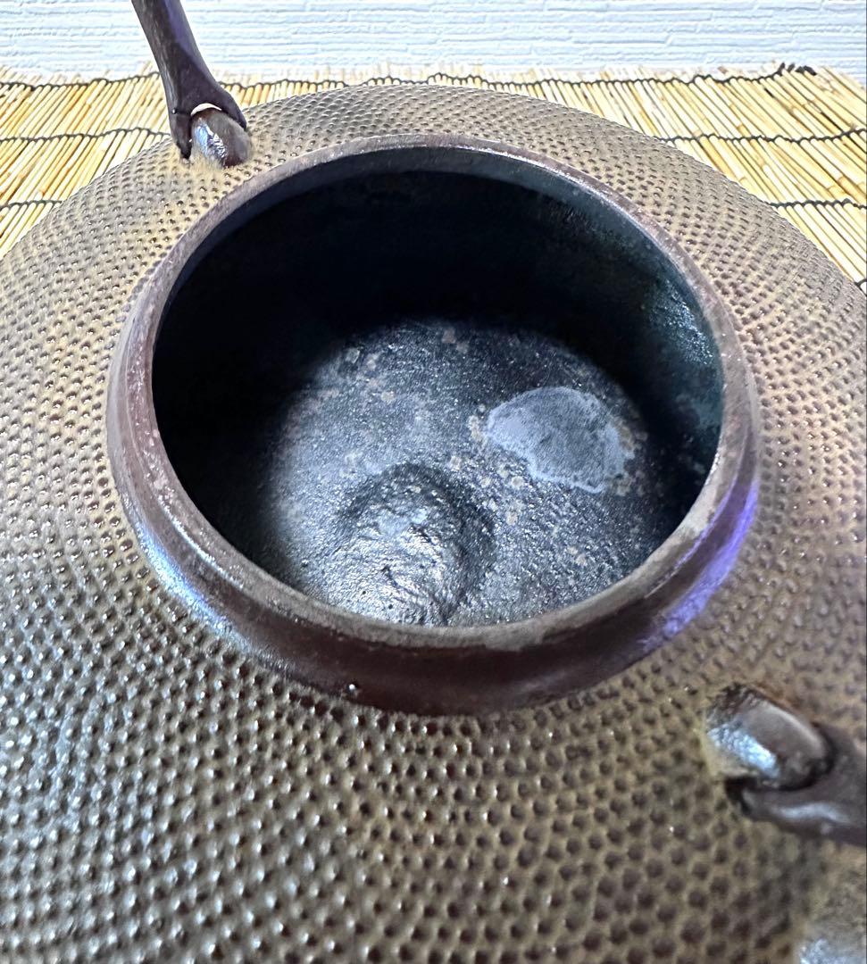 未使用品　敬典工房正寿堂山正　人間国宝髙橋敬典作　独楽型　南部鉄瓶　南部鉄器