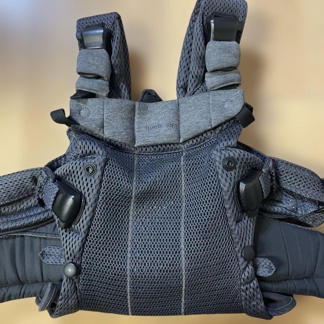 【よだれカバー付】BABYBJORN 抱っこ紐 グレー　ハーモニー