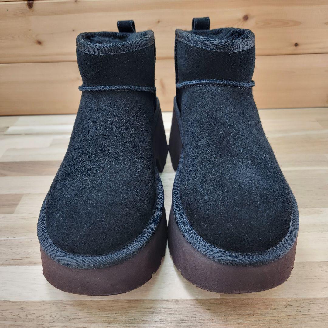 アグ クラシック ウルトラ ミニ ニュー ハイツ ブラック 25cm