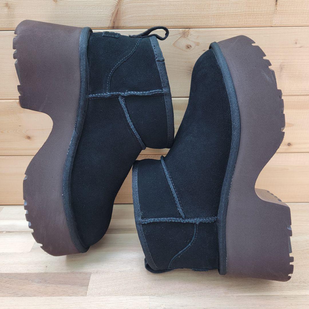 アグ クラシック ウルトラ ミニ ニュー ハイツ ブラック 25cm