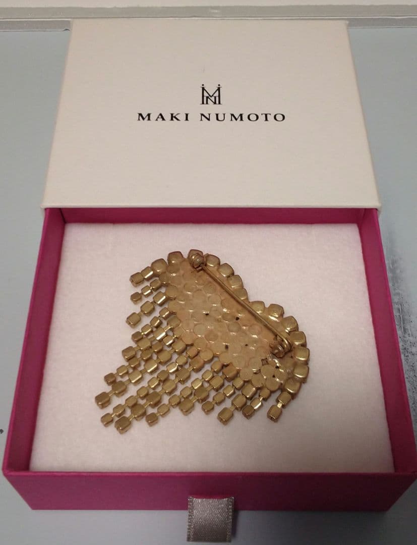 MAKI NUMOTO ハート　ブローチ　モンタナ　マキヌモト