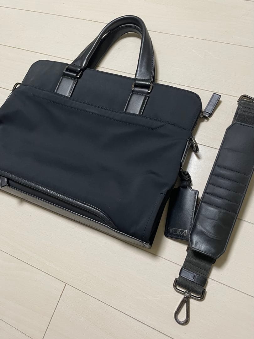 TUMI ブリーフケース