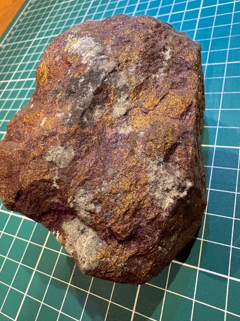 ピーコックオレ 原石 759g 天然石 鉱石 鉱物 置物 パワーストーン 斑銅鉱