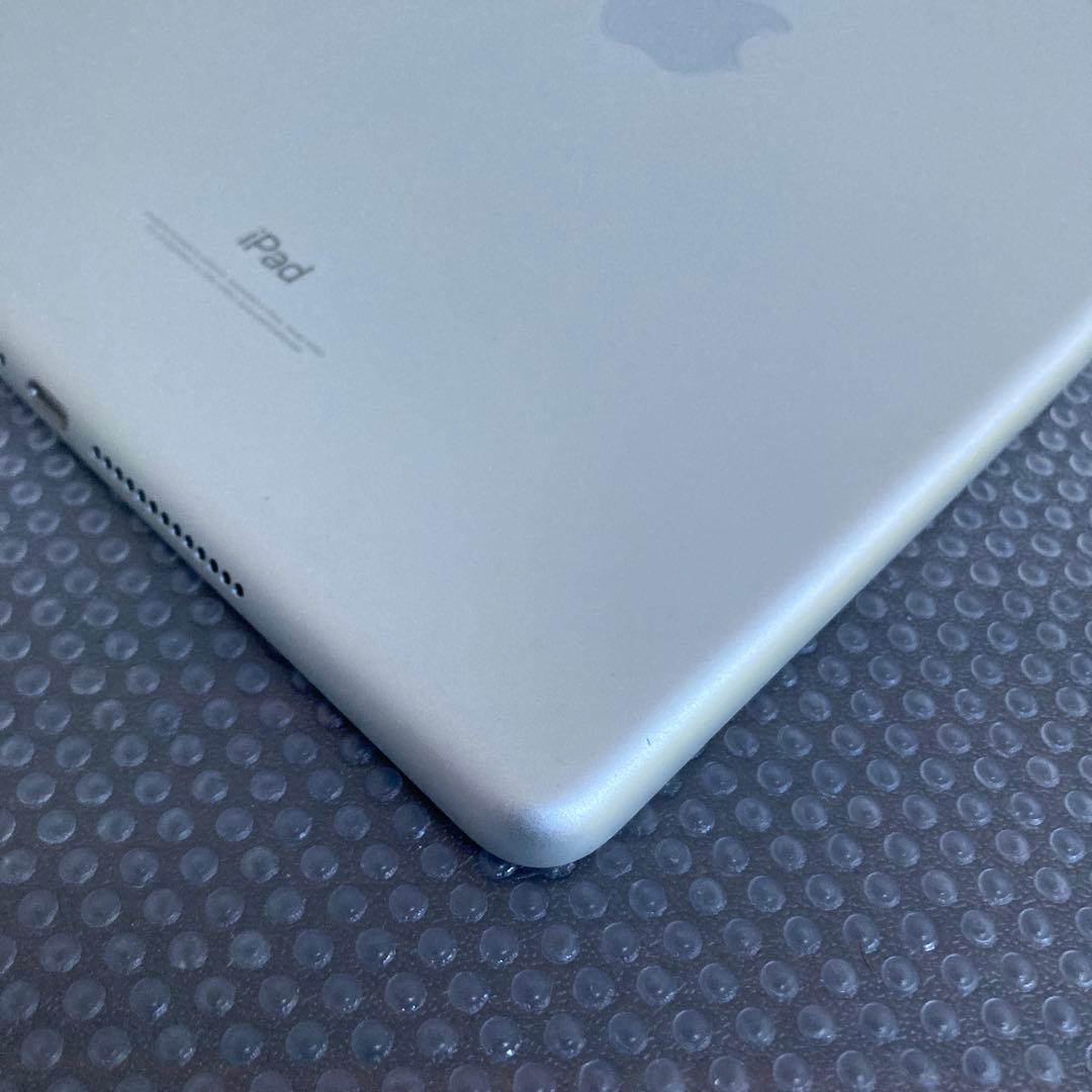 190 電池ほぼ新品☆比較的美品☆iPad6第6世代 32GB WIFIモデル☆