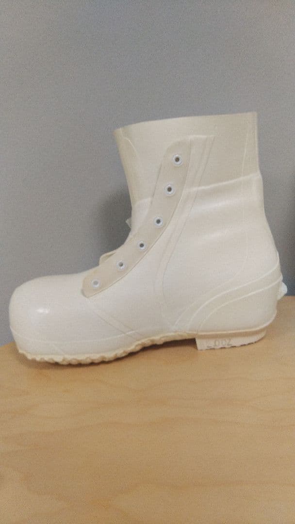 ホワイト 新品　ミリタリー　バニーブーツ　ミッキーブーツACTON13R 米軍
