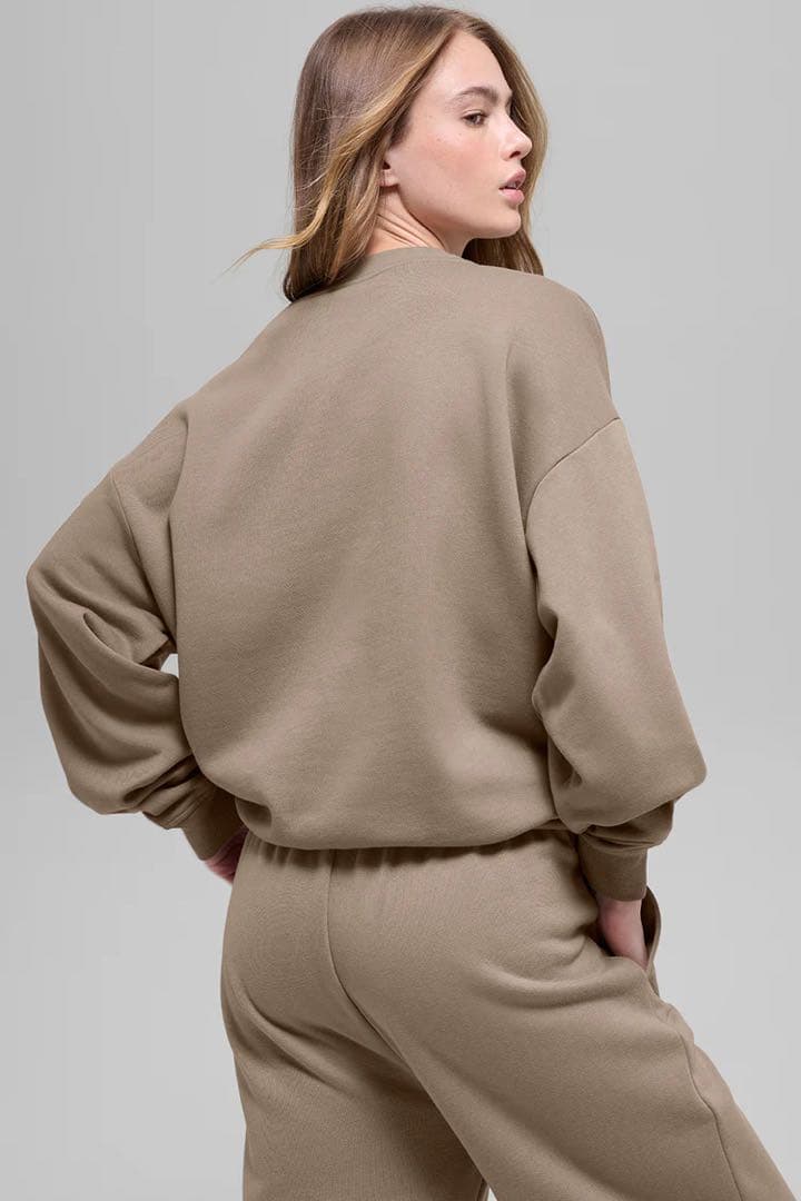 alo yoga Accolade クルーネック プルオーバー