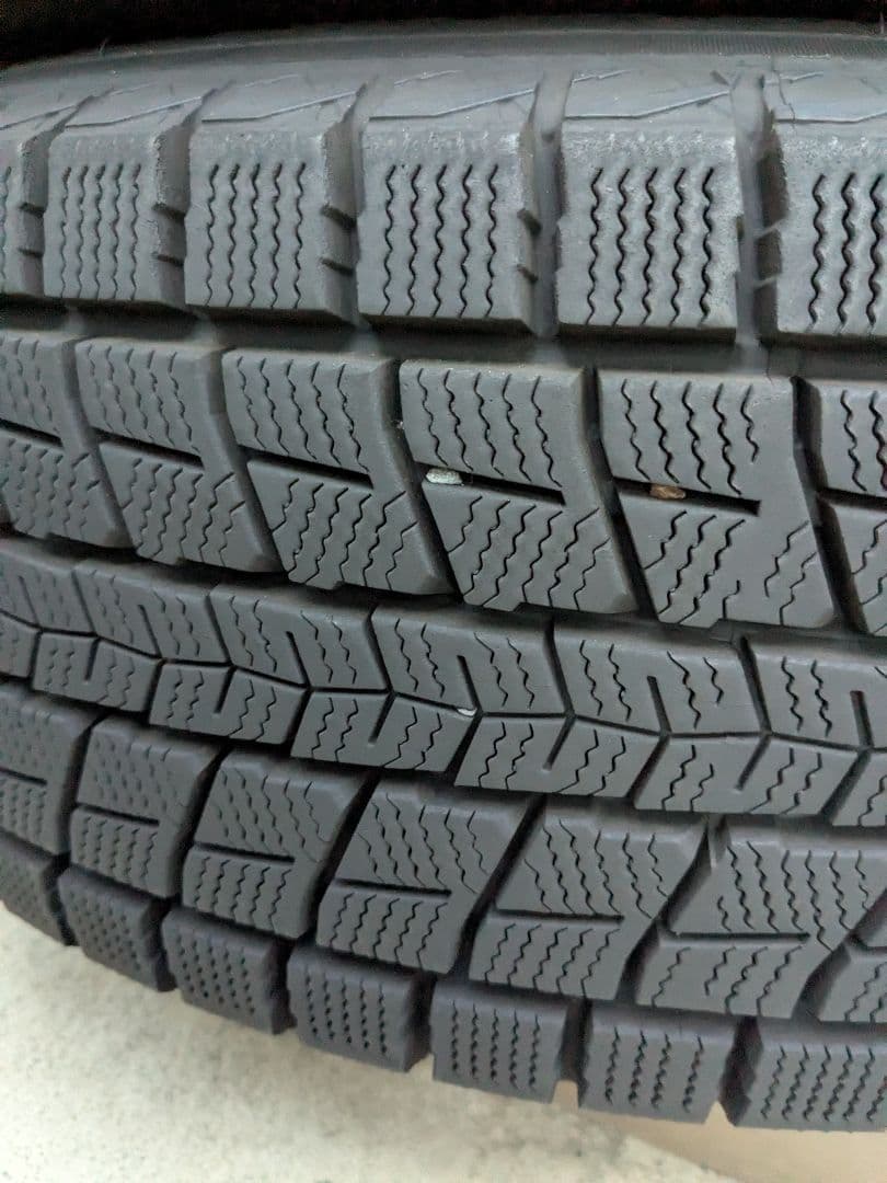 N*7様 [美品] 225/65R17 ダンロップ WINTERMAX スタッド