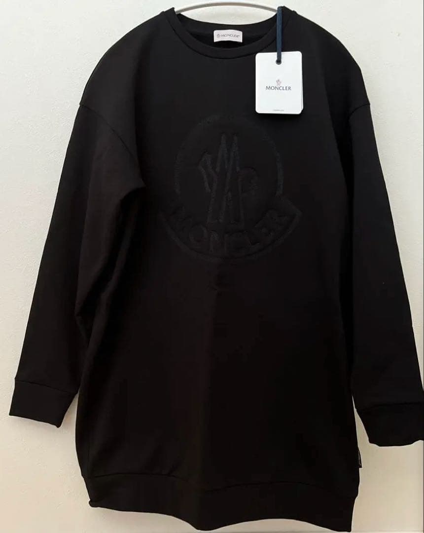 モンクレール　黒14A トレーナー　スエット　レディースM〜L 新品、タグ付き