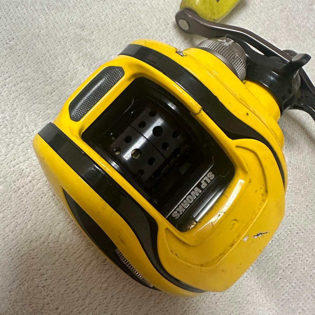 梅*吉様 ダイワ　T3 SLPカスタム　割れあり　イエロー