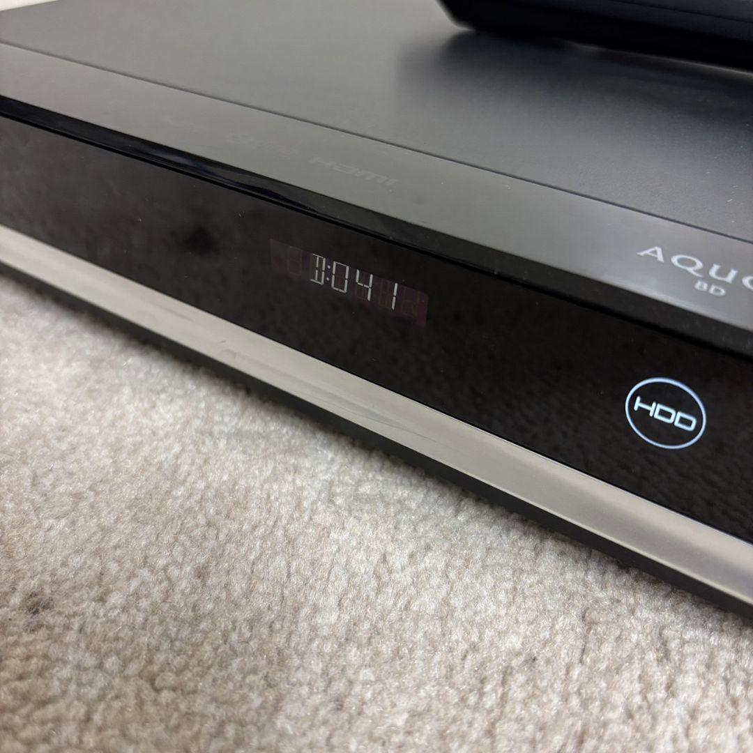 952ブルーレイレコーダー　シャープ　アクオス　2TB　3番組同時録画　送料無料