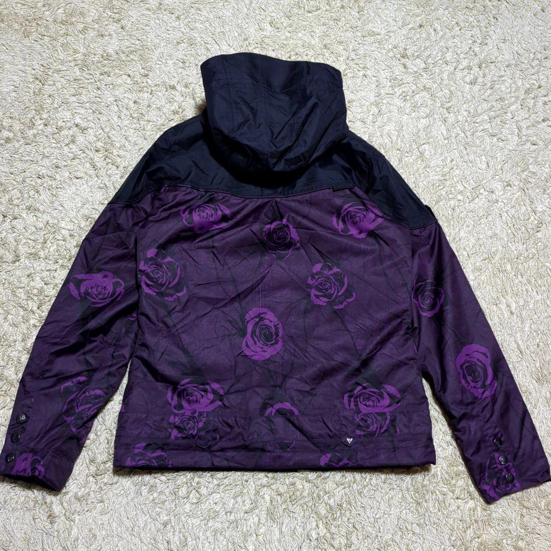 新品 タグ付　ROME SDS 　上　スノボー　スキー　ウェア　フード　柄