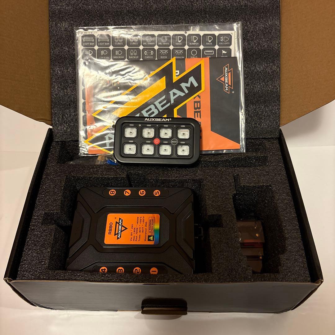 AUXBEAM RGB RB80ワークライト 等に　プラド　ハイラックス