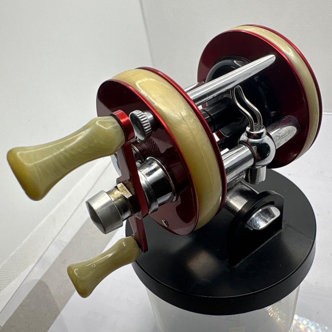 Ambassadeur 2600 ベイトリール