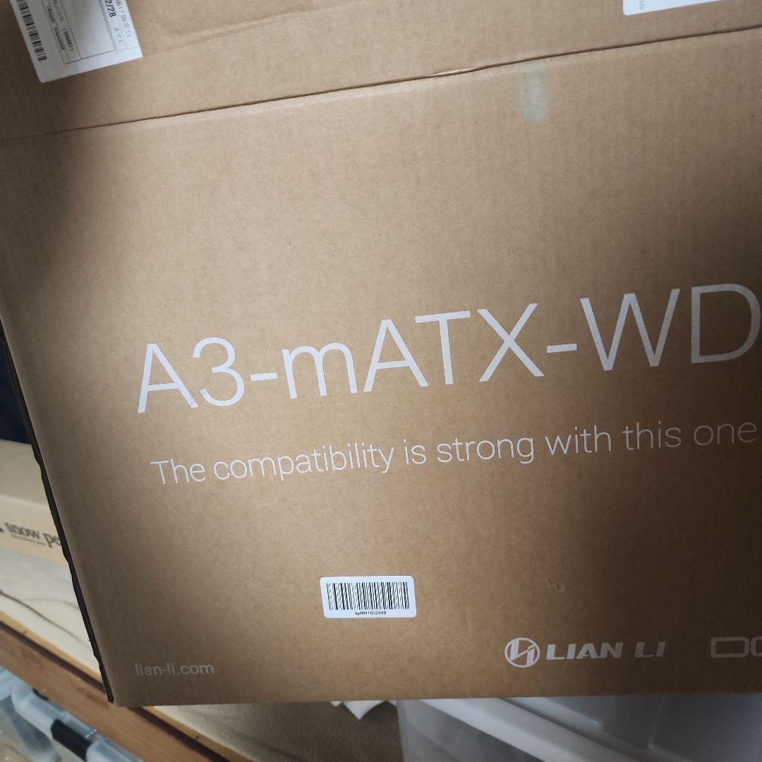 岸*木様 LIANLI Compact PC Case, A3-mATX Woo