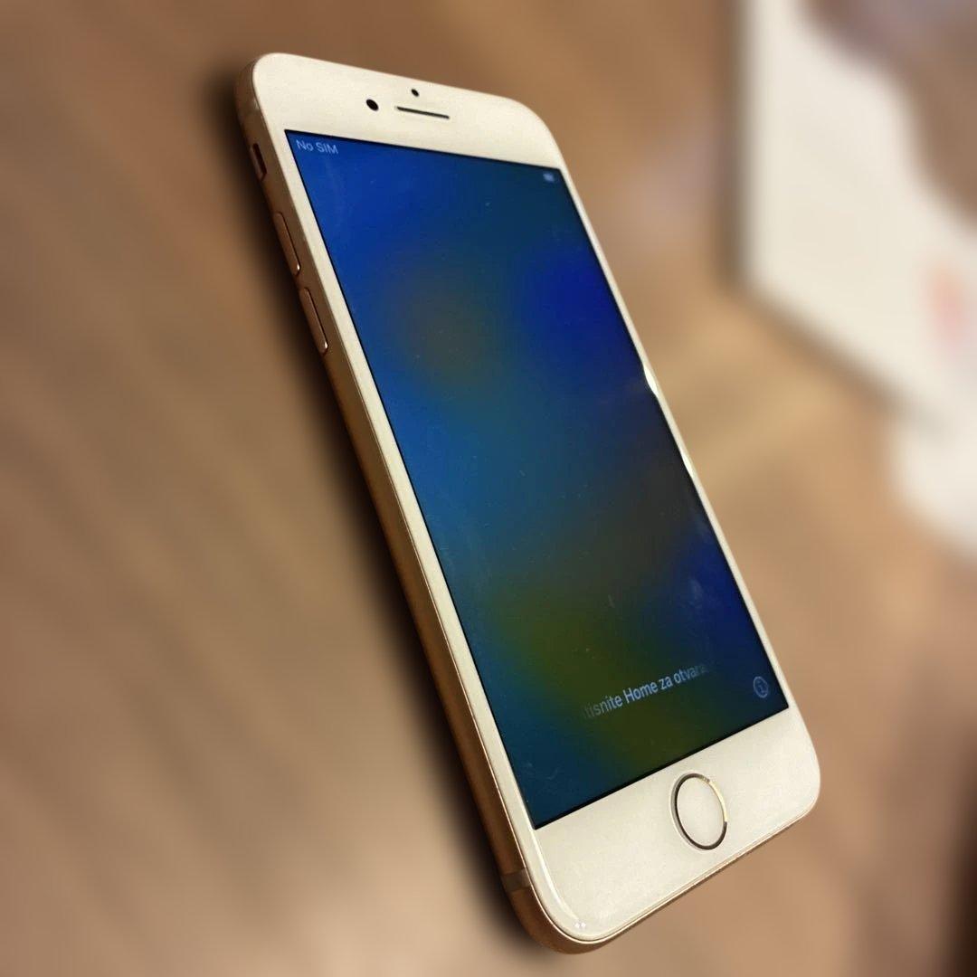 Apple iPhone ゴールド 8 本体