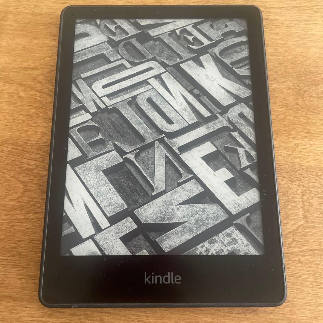 Kindle Paperwhite 代11世代　カバー付き